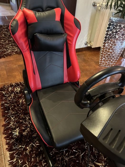 Volante e pedais com cadeira