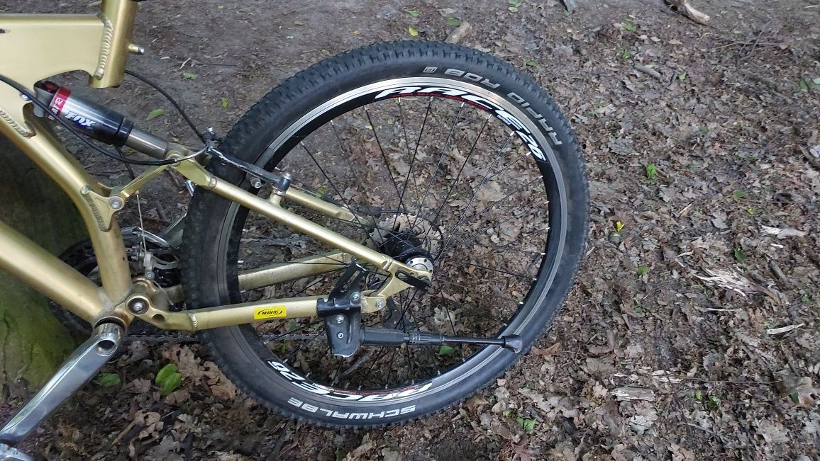 Specialized stumpjumper fsr xc S розмір