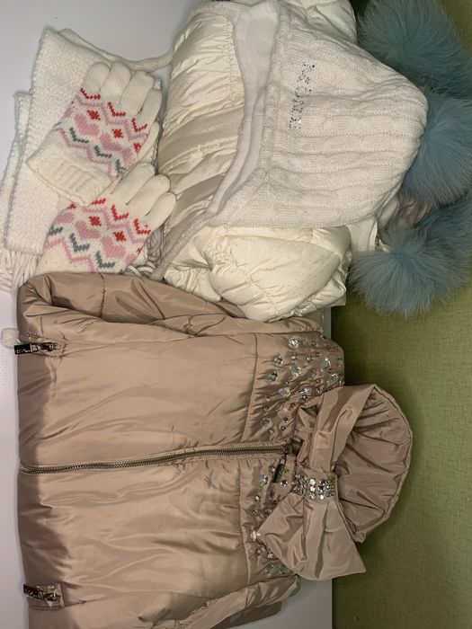 Дві куртки пальто дівчинка 9-10р