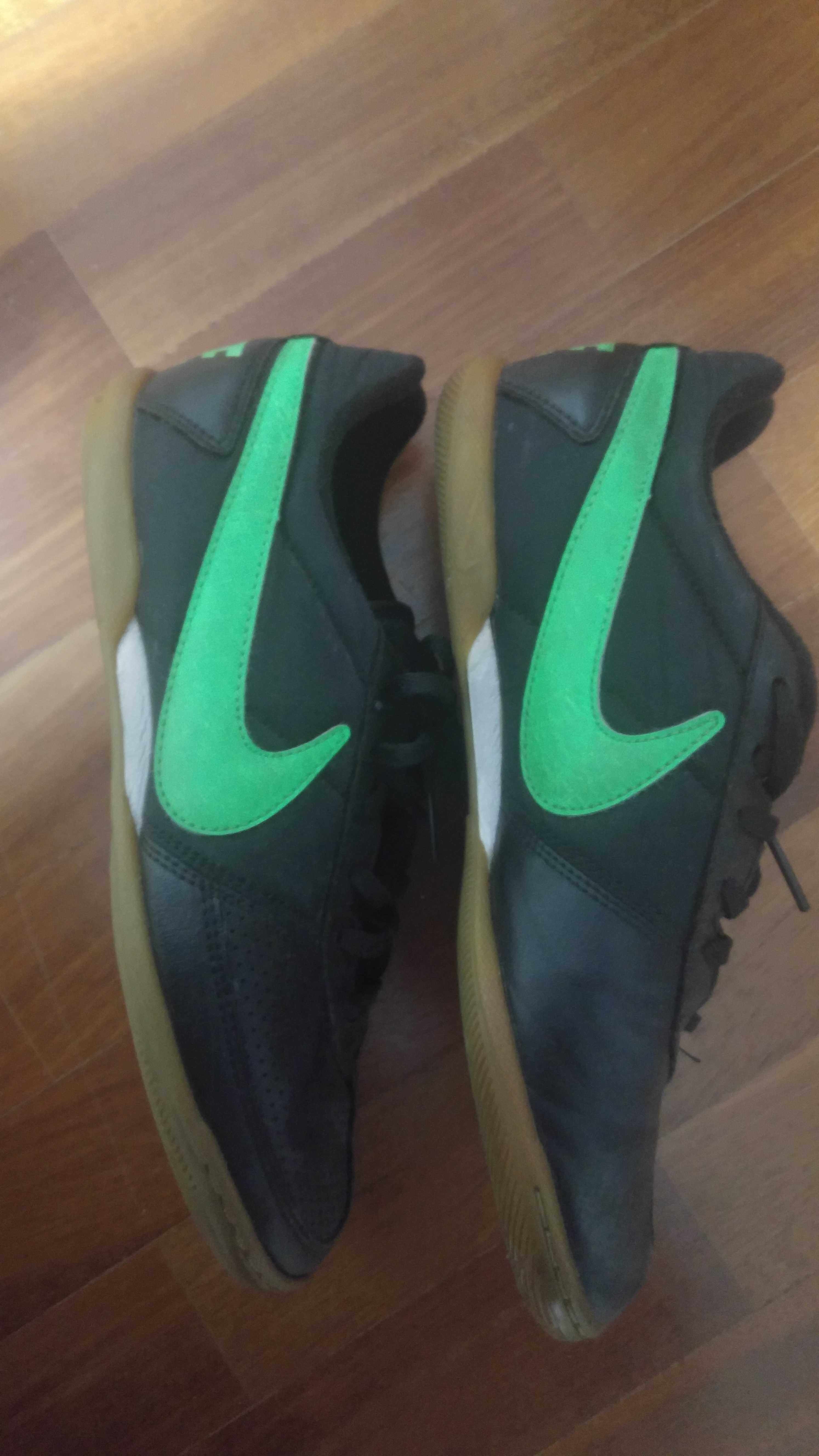 Sapatilhas futsal Nike 40.5