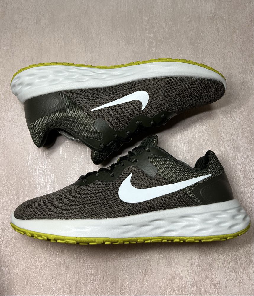 Кросівки Nike Revolution 6