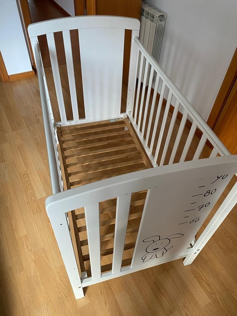 Cama de grades bébé