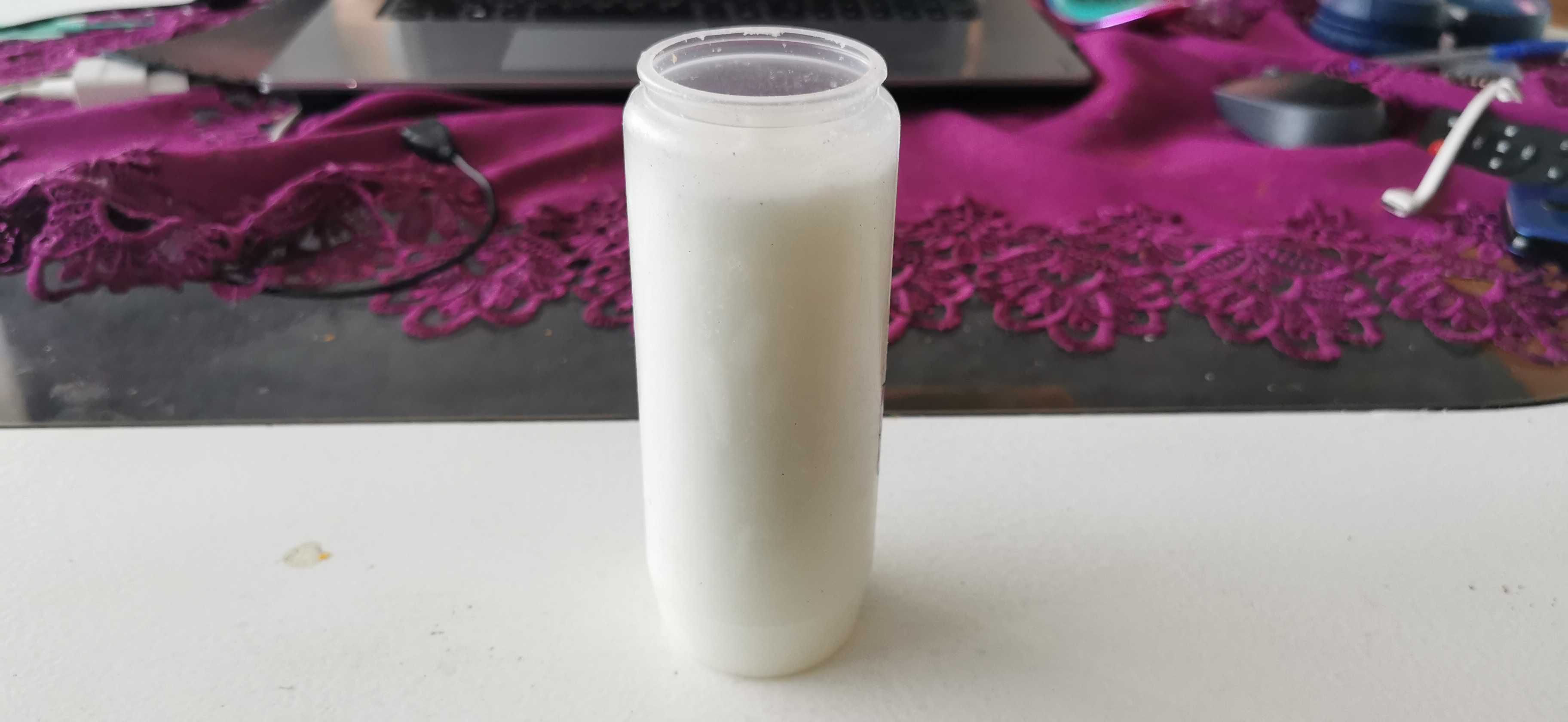 wkład   do  zniczy  palący  się 3 dni
