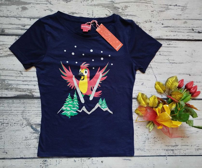 Avenue świetna markowa NOWA świąteczna koszulka rozmiar XS/S