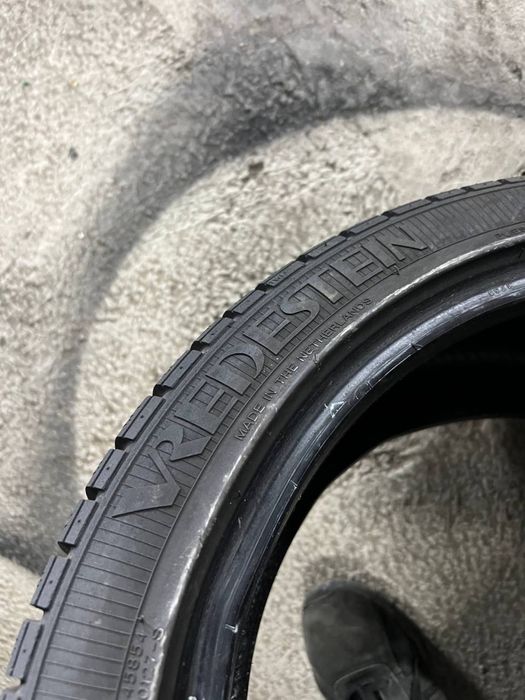 Автошини зимові VREDESTEIN 205/45/17 (2шт)Колеса,Гума,Скати, Шини)