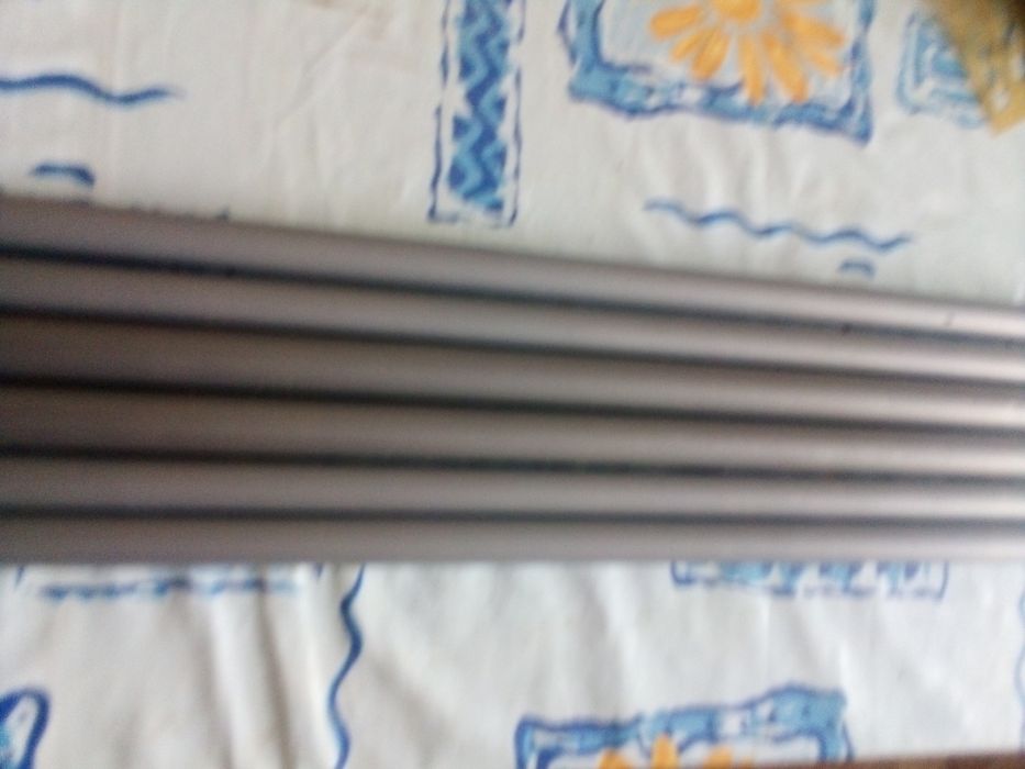 Продаю  стойки, трос для прочистки, заглушки для карниза