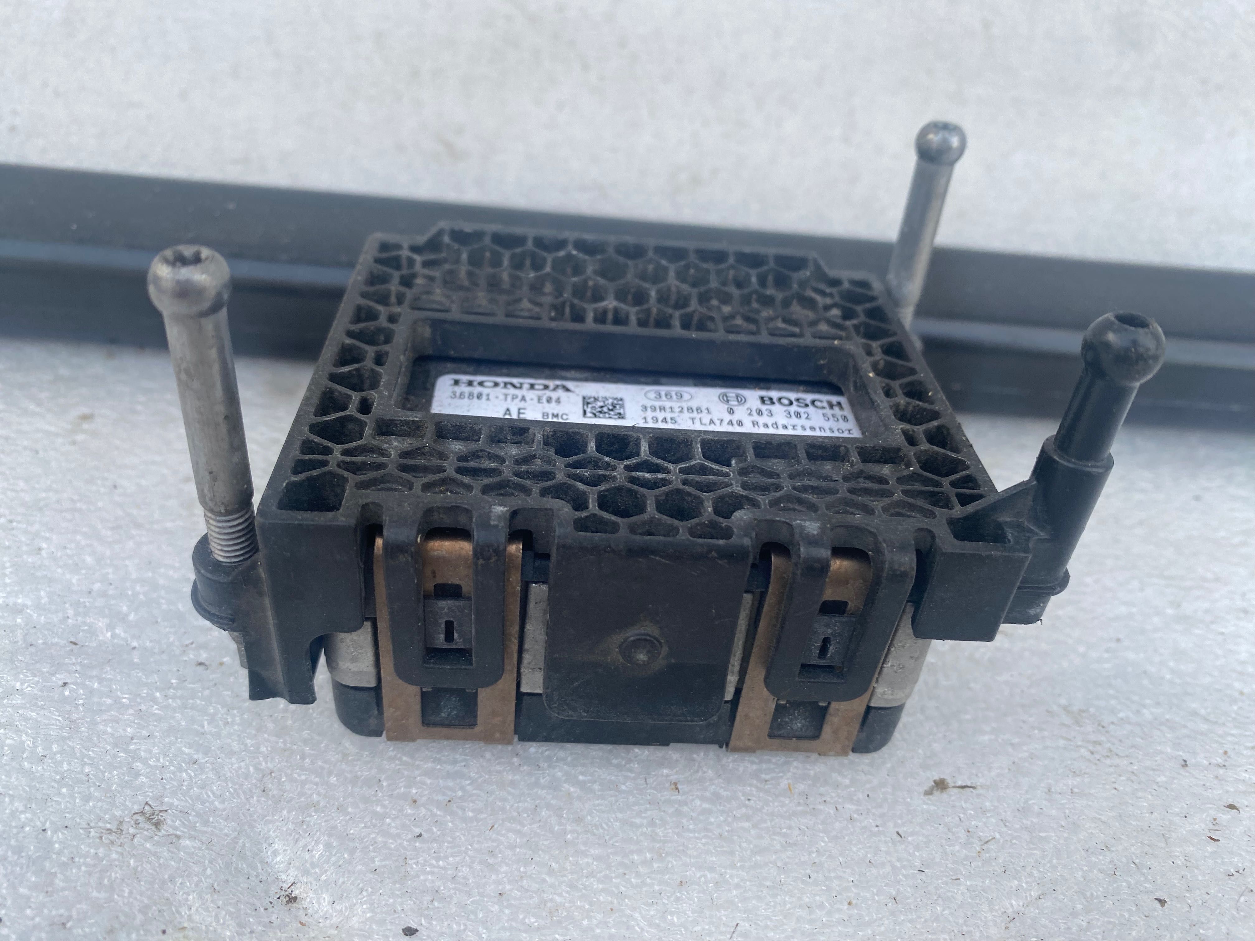 Radar sensor distronic  ACC Honda CRV 19