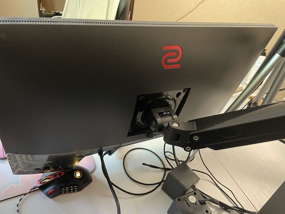 Монитор Benq 2411k