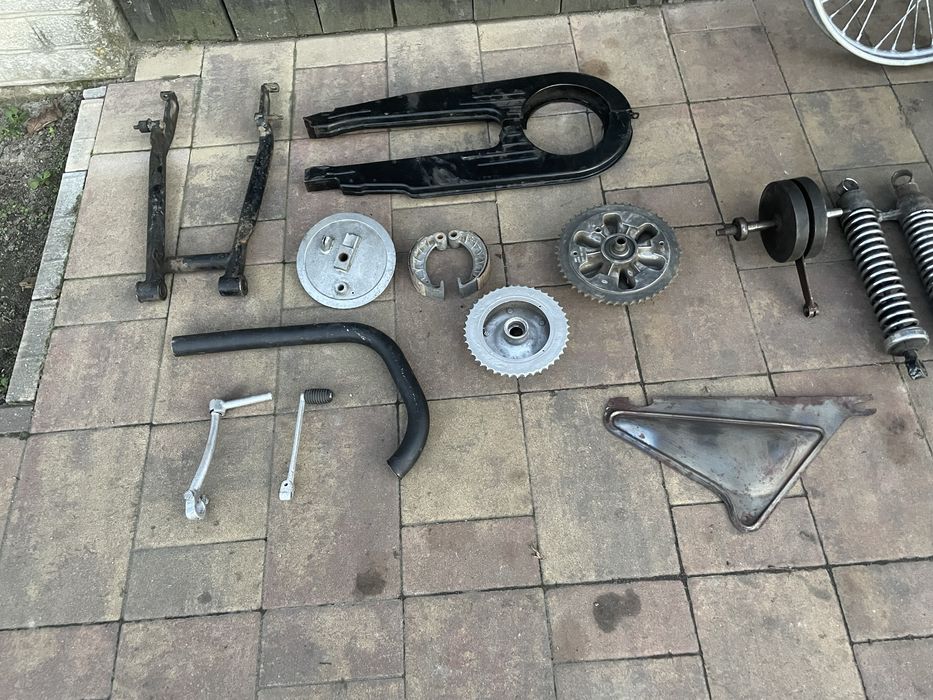 Sprzedam cześci do wsk i cezet