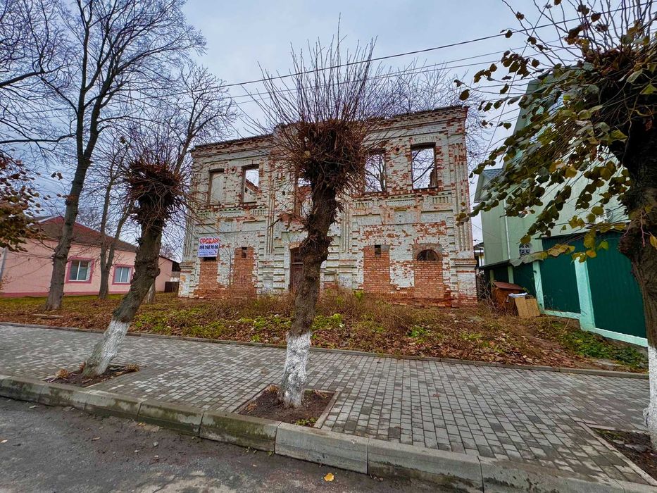 Продається земля комерційного призначення