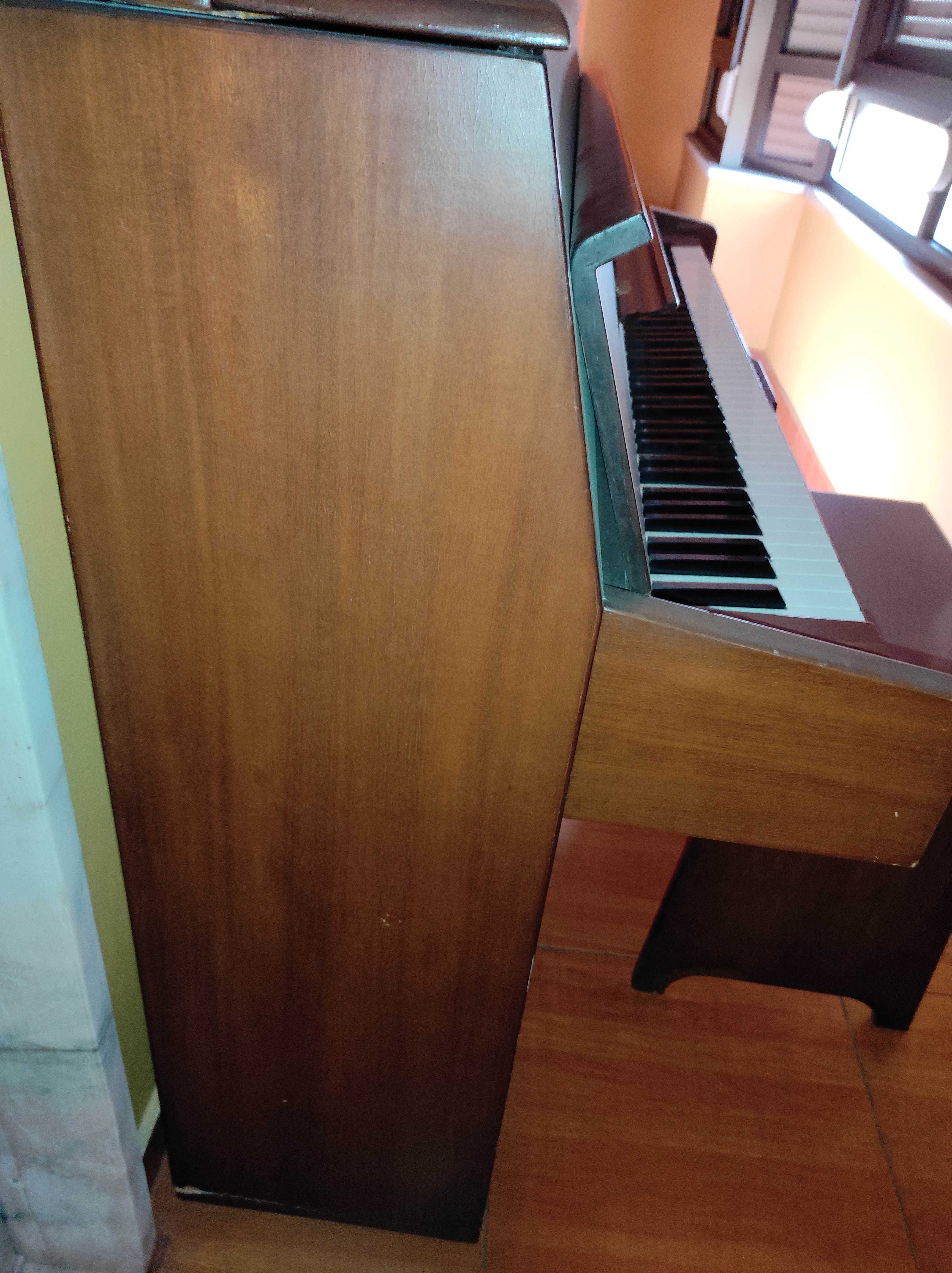 Piano Kranz Laurent