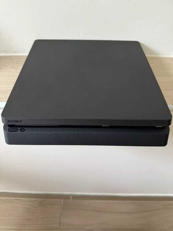 PlayStation 4 (ps4) de 1TB como nova.