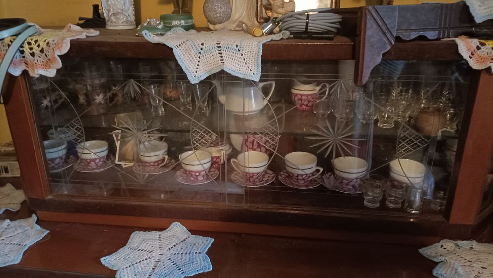 Stara komoda i szafa