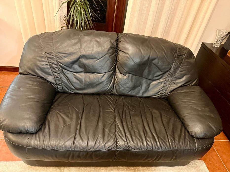 2 Sofás Natuzzi em pele genuína – Conjunto