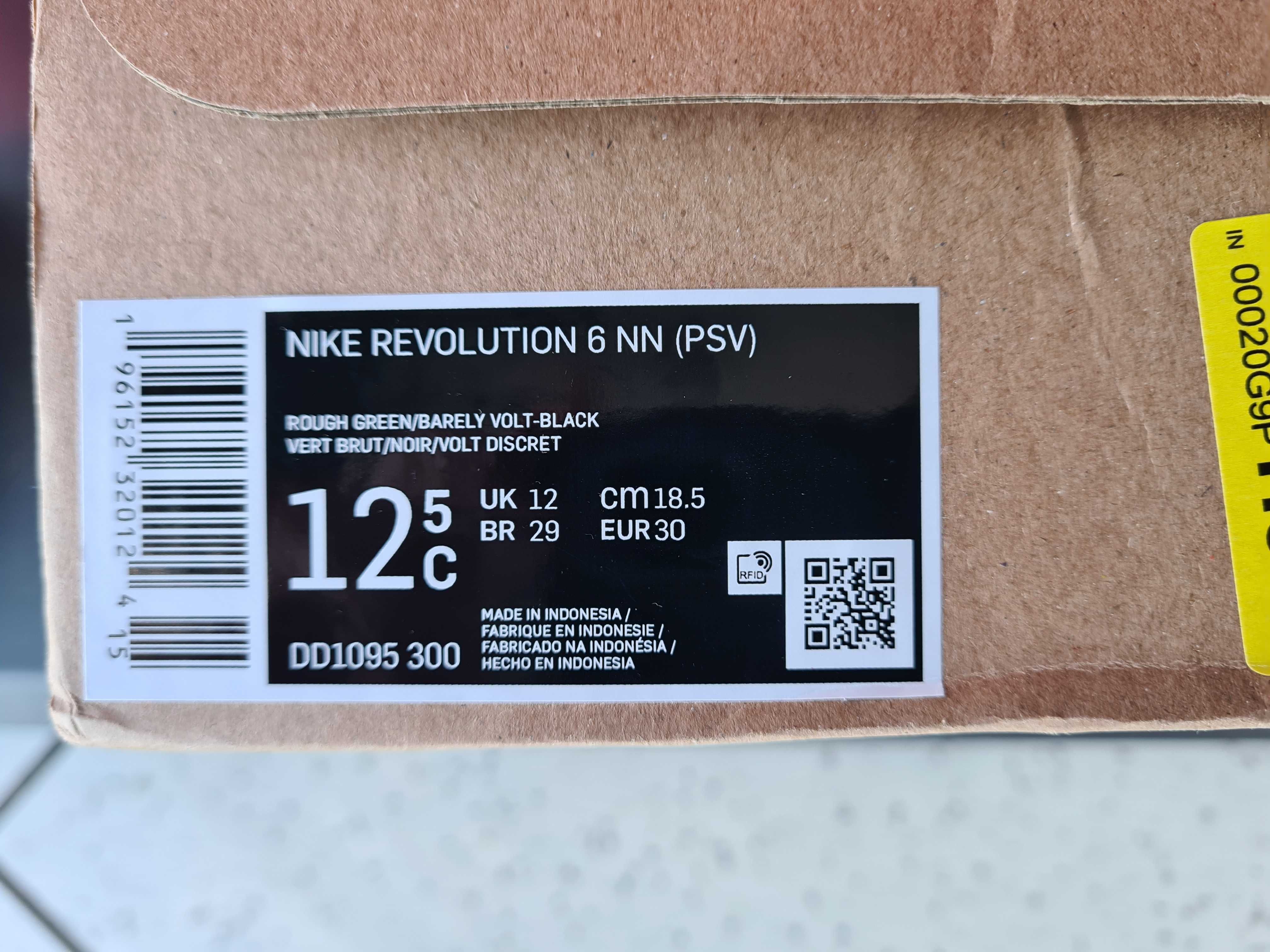 Nike Revolution 6 rozmiar 30