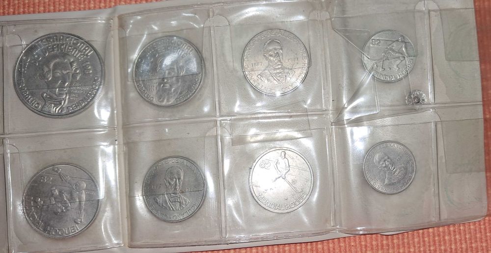 Conjunto lote bolsa + 10 moedas de coleção