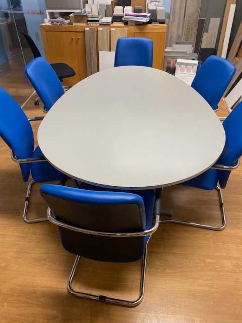 Mesa de reuniões