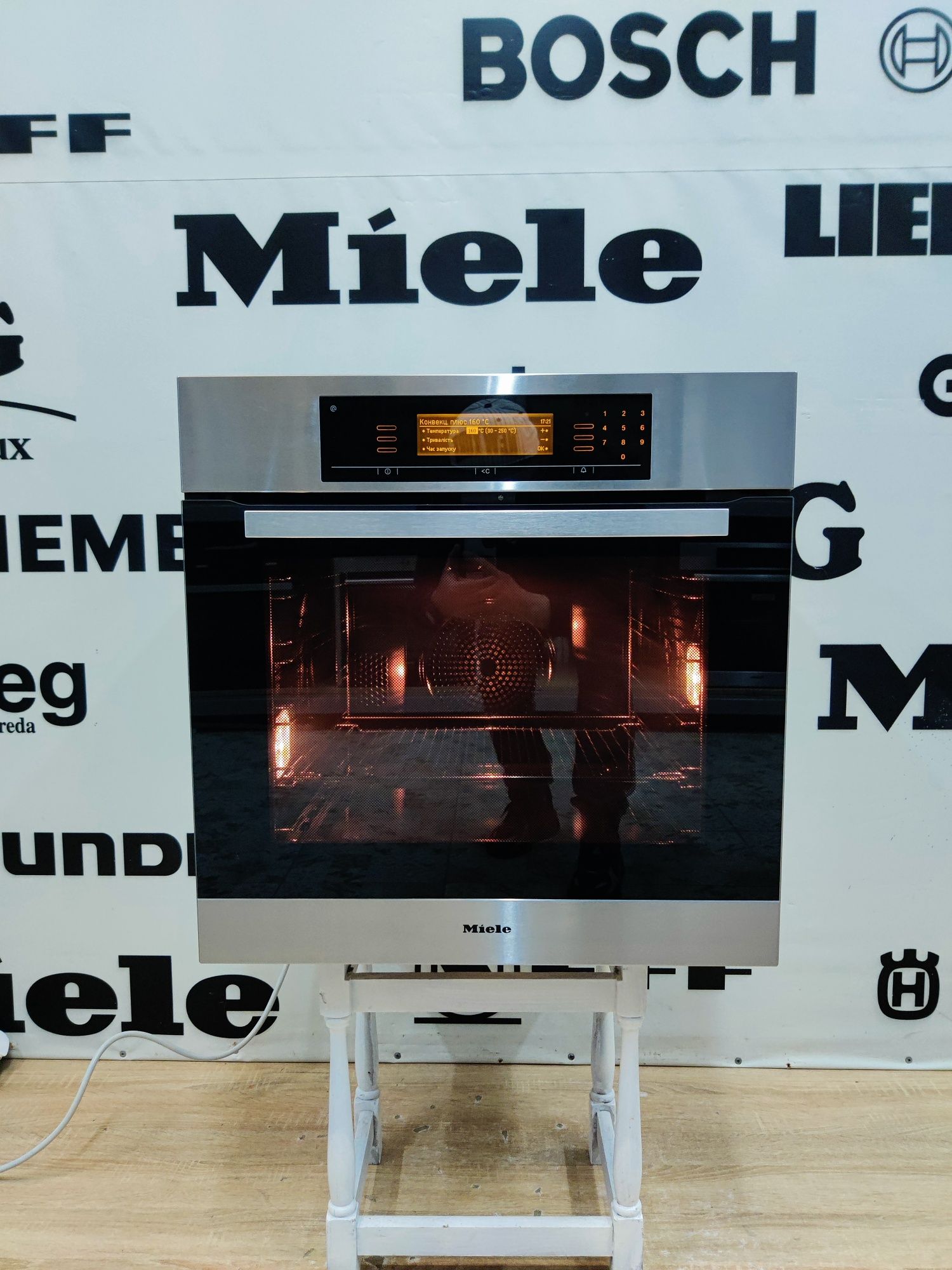 ТОПОВЫЙ Духовой шкаф. Духовка Miele™ H5681BP. Идеал. Сенсор.Пар. Текст