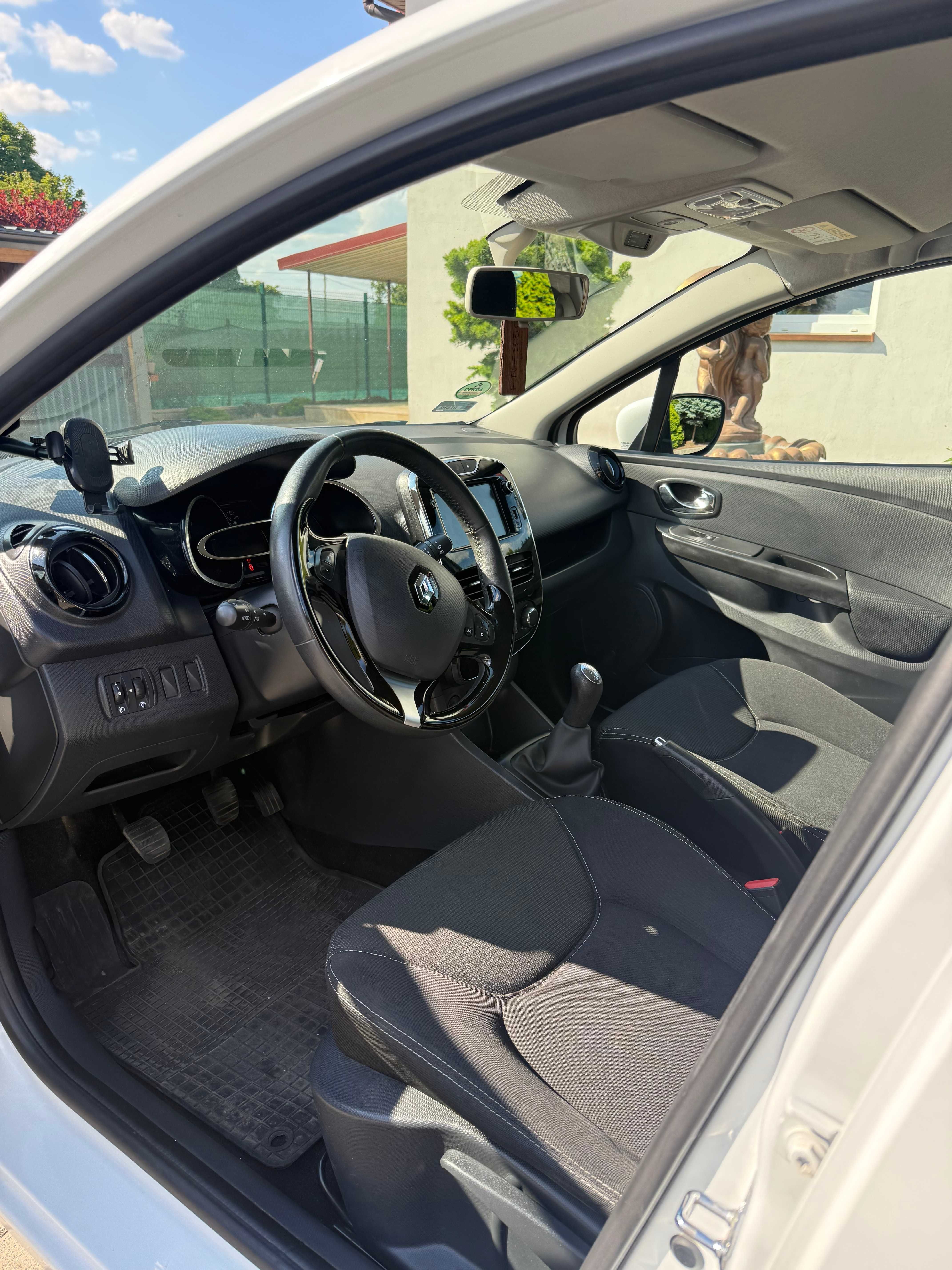 Renault Clio IV 1.5 dCi • 2014 • Diesel • 90 KM • Biały • Bezwypadkowy