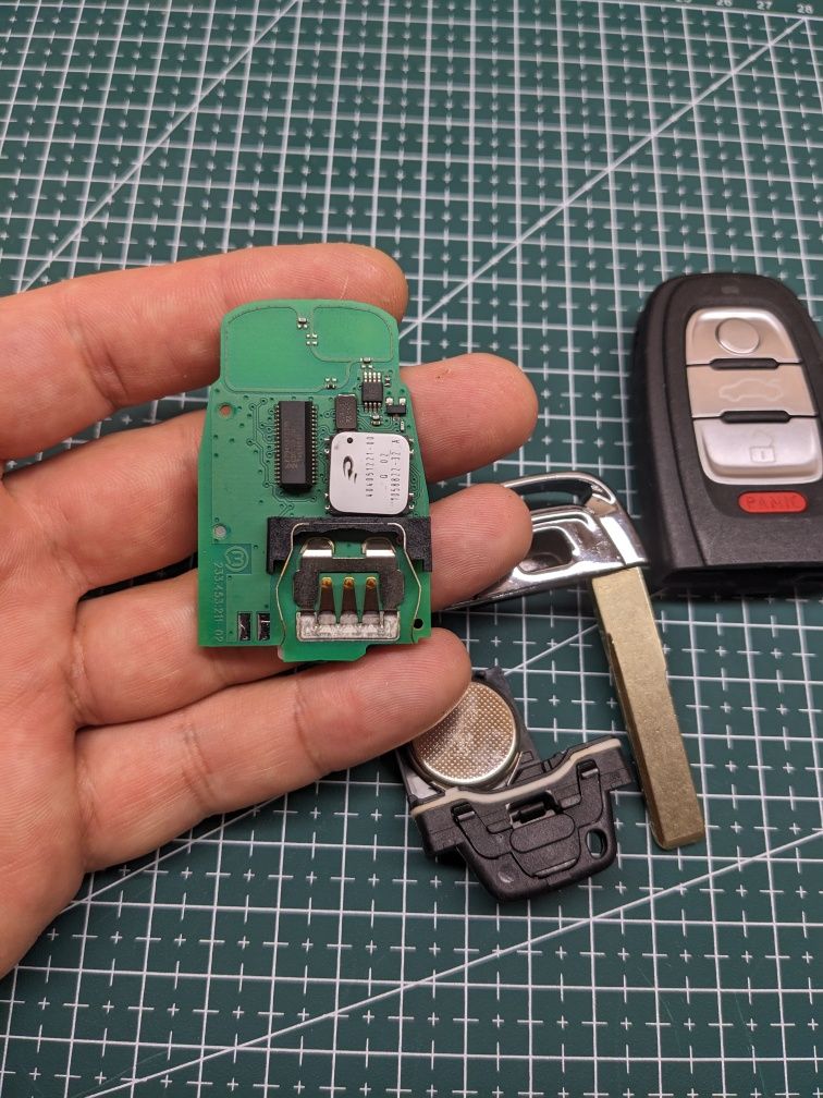 Ключ Audi А4 А6 А7 Q5 keyless