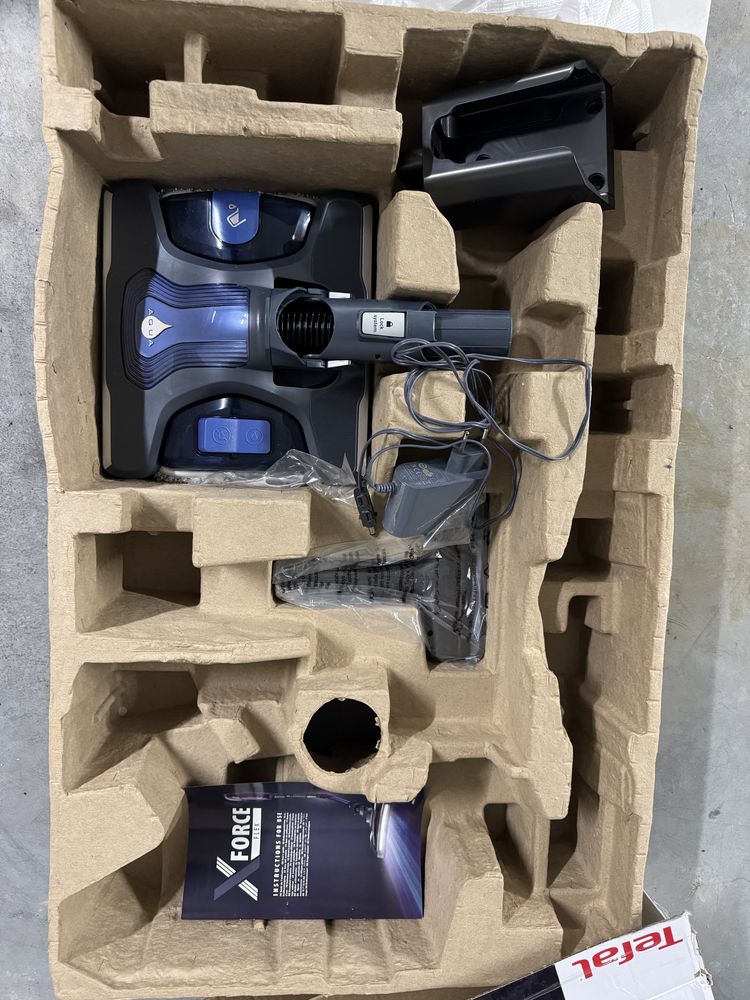 Odkurzacz z mopem na mokro Tefal Xforce FLEX 8.60 komplet stan idealny