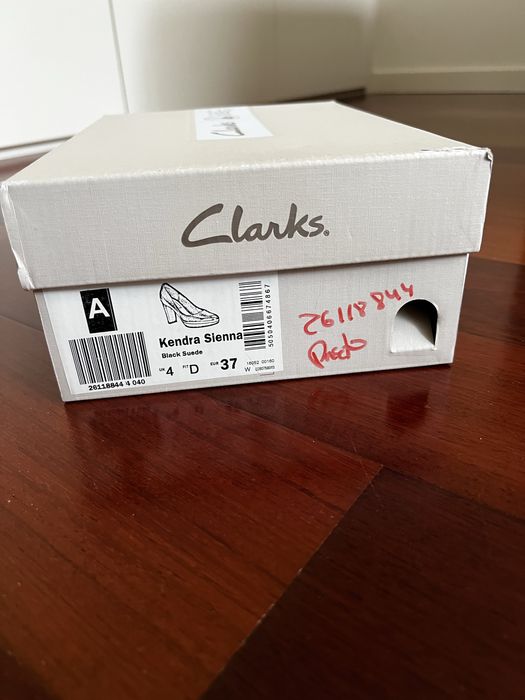 Sapatos Clark - cor preta