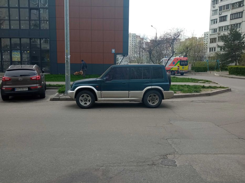 Suzuki Vitara V6 2,0 (для ЗСУ в пріоритеті).