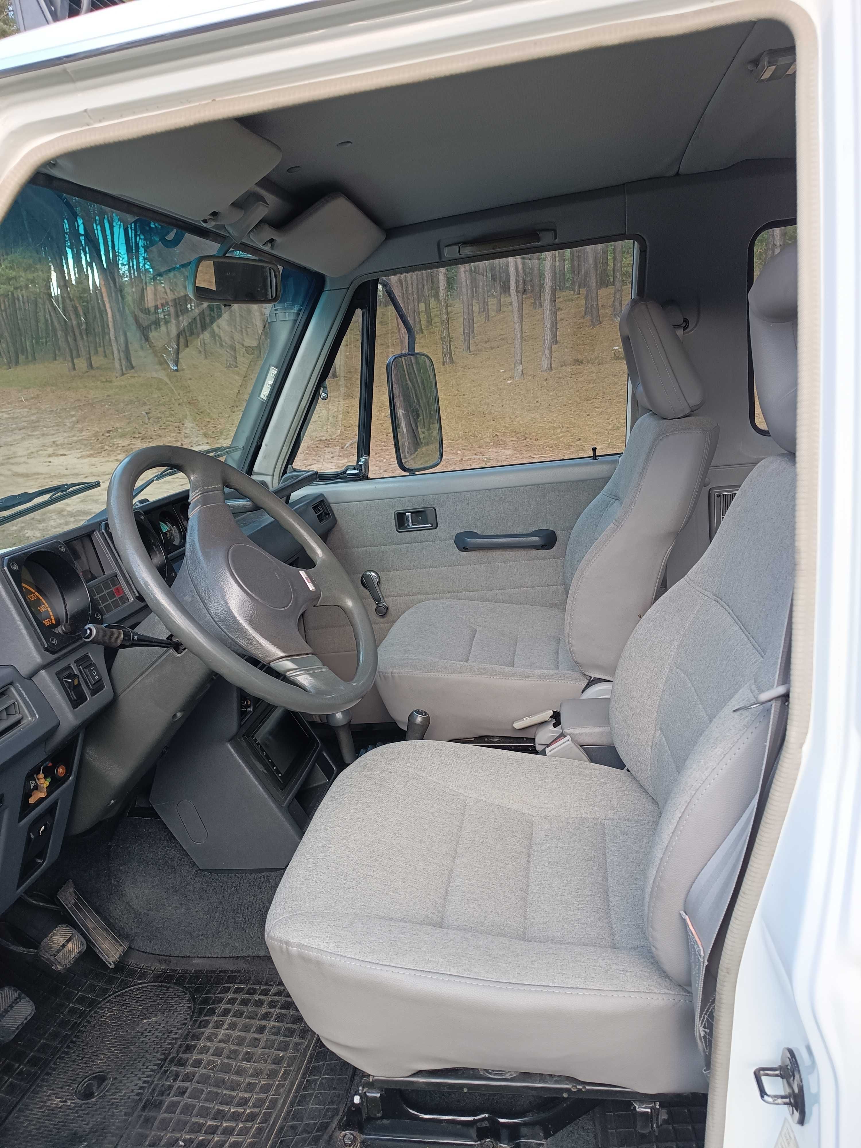 Mitsubishi PAJERO 2.5