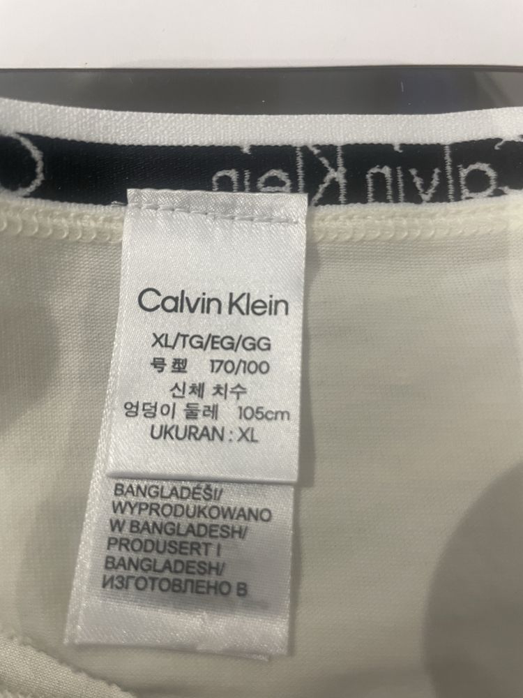Calvin Klein stringi majtki rozmiar XL