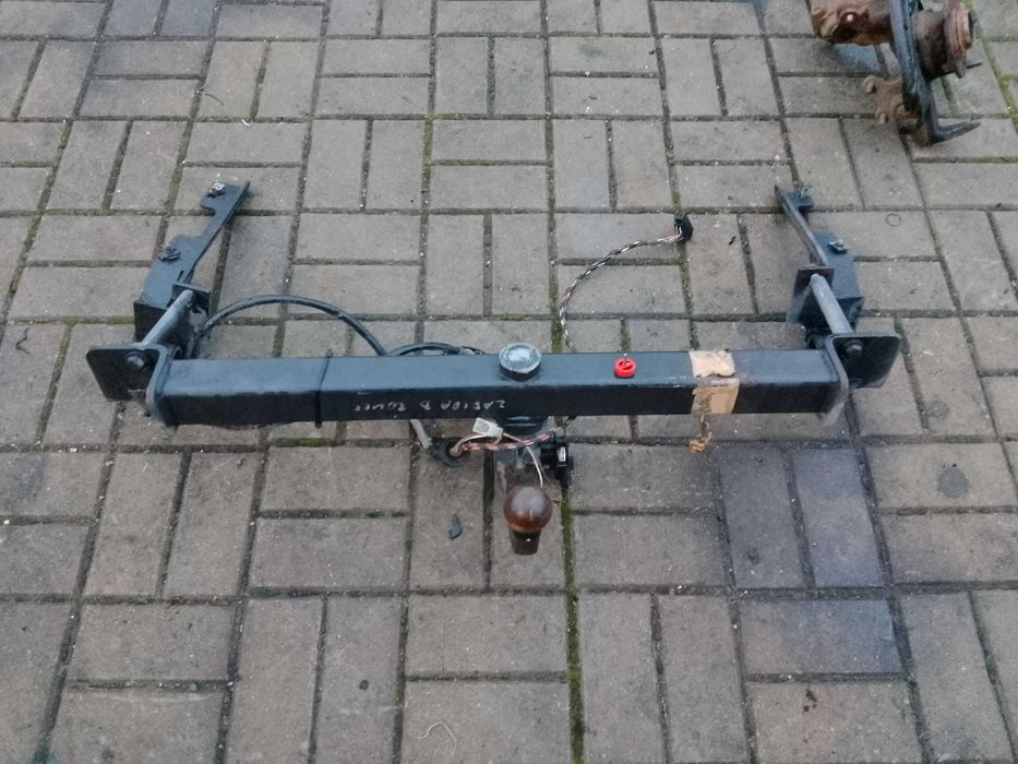 OPEL ZAFIRA B hak holowniczy odpinany