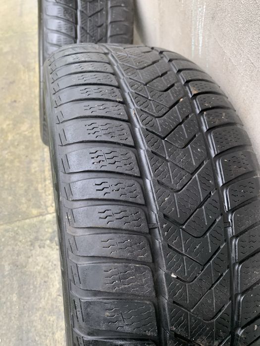 Зимова резина Pirellii 245/45/r18 2020 року