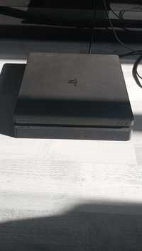 PS4 (PlayStation 4)