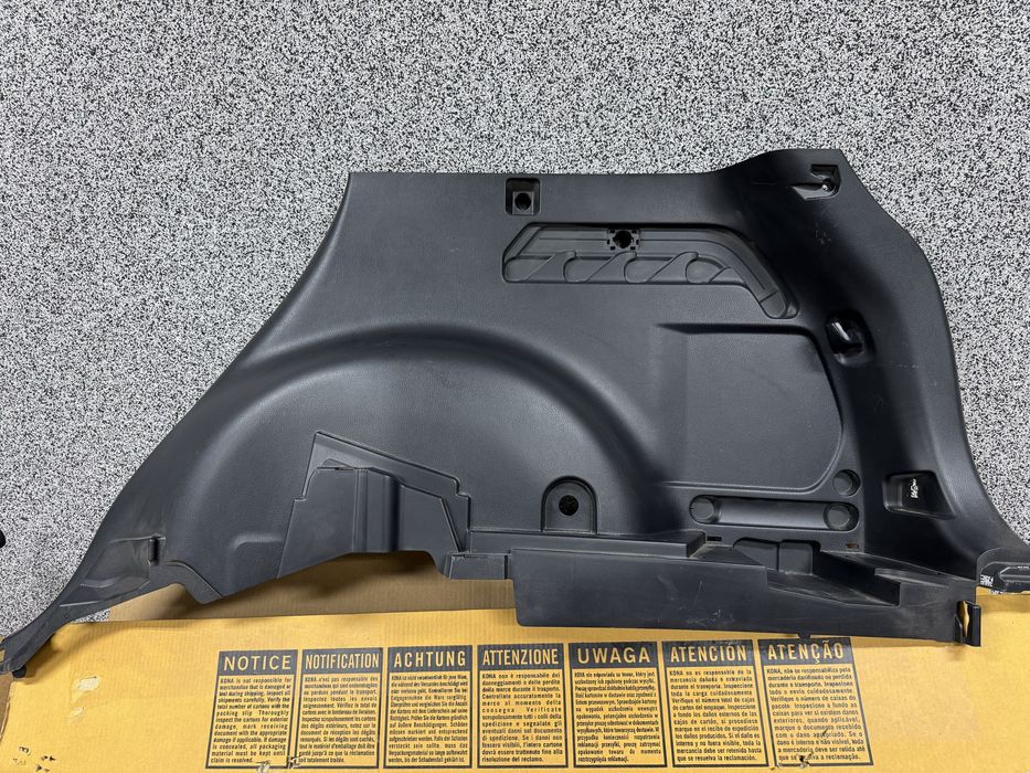 Обшивка багажника Toyota rav4  2018