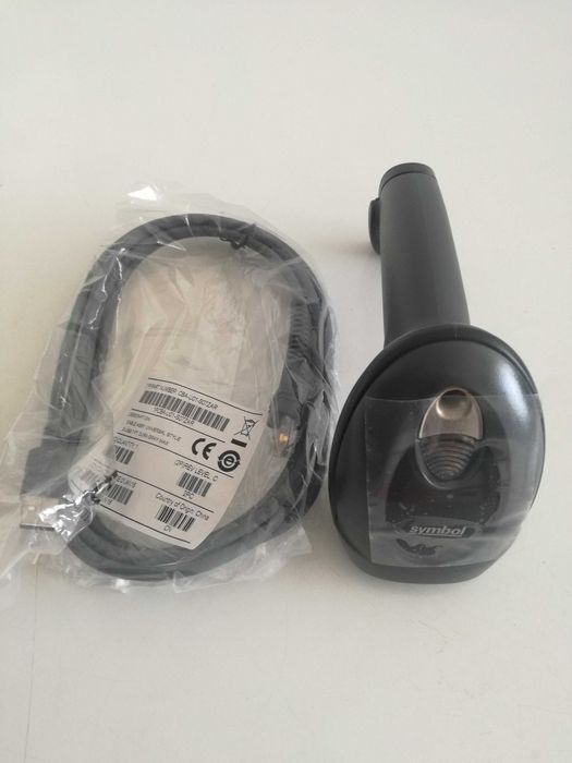 Leitor de código de barras Symbol LS4208 com cabo incluído novos.