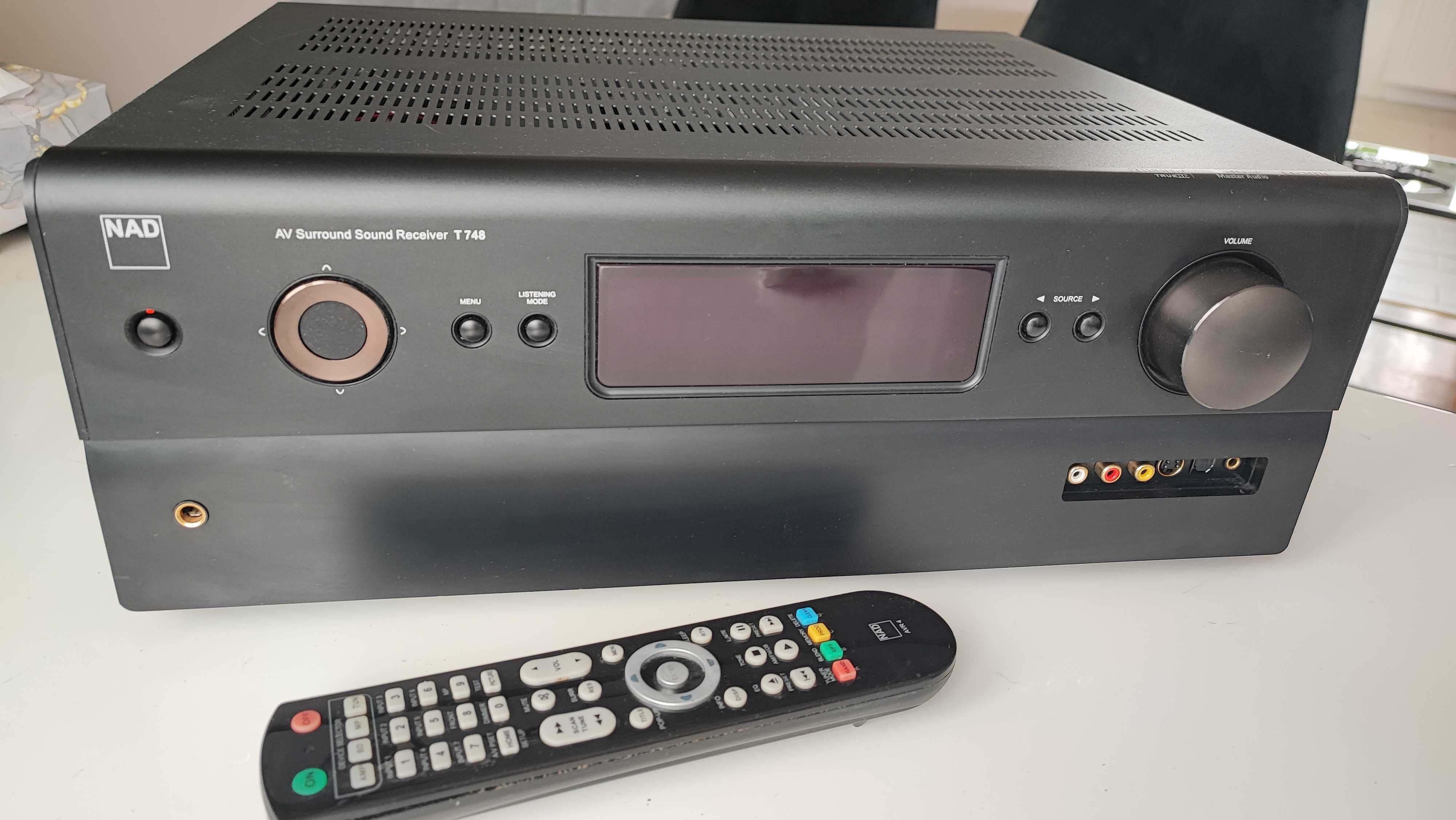 NAD T-748 Amplituner 7.1