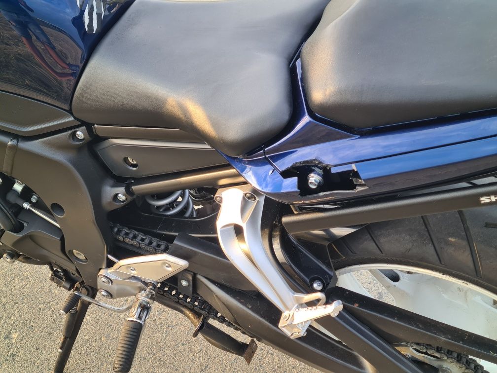Yamaha fz1 2010r