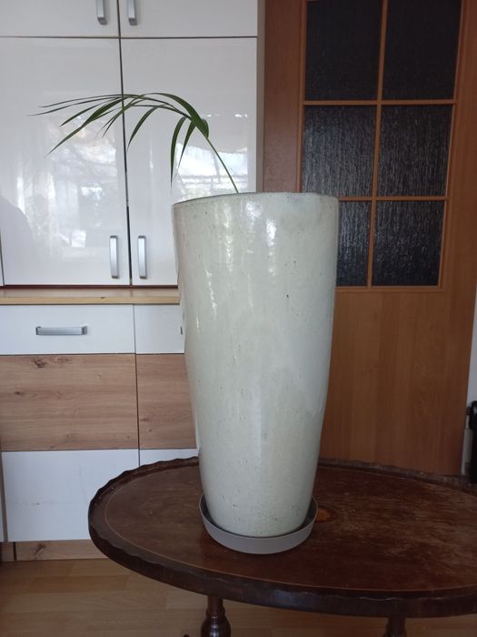 Donica ceramiczna CYGARO 50cm, z palmą AREKA, beżowa, mrozoodporna