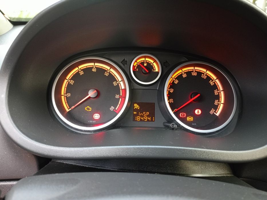 Samochód Opel Corsa D