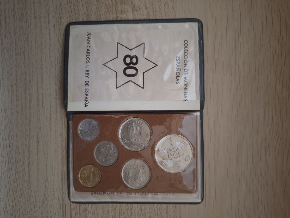Carteira Mundial 82 - Numismatica
Estrela 80 S/C