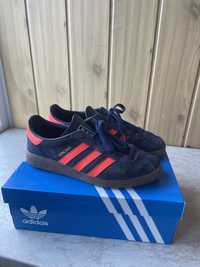 Adidas Munchen 42