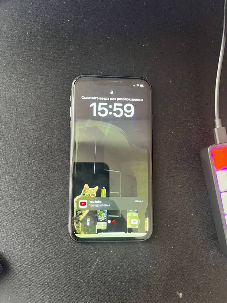 Продам айфон ХR 64gb
