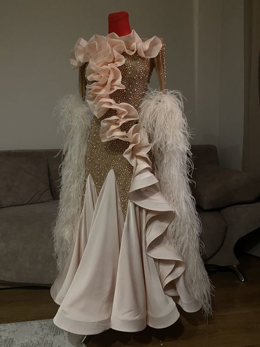 Сукня стандарт , європейська программа