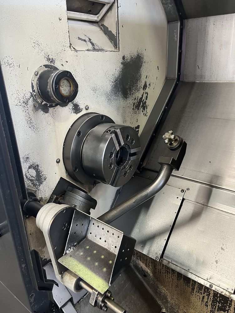 Torno CNC HYUNDAI WIA L 210 LA