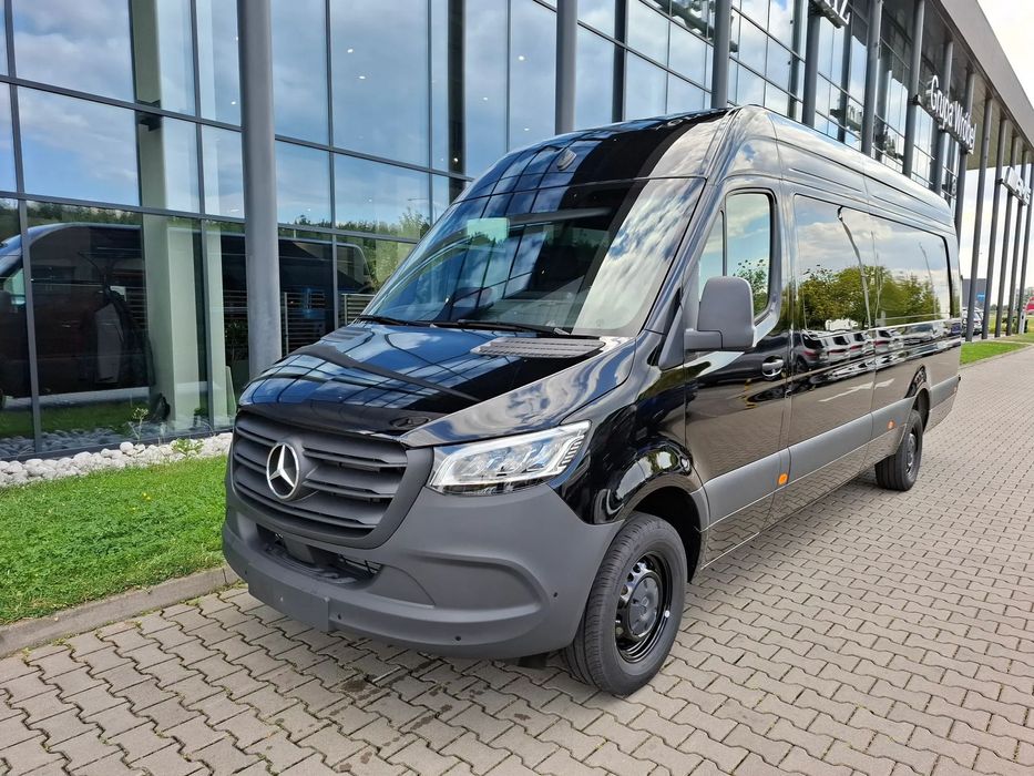 Mercedes-Benz Sprinter 317 CDI Furgon Ekstra długi 4325+mm Brygadówka  Sprinter 317 CDI Furgon 4325+mm L4H2_Brygadowy 7 osób_MBUX10_9G Tronic