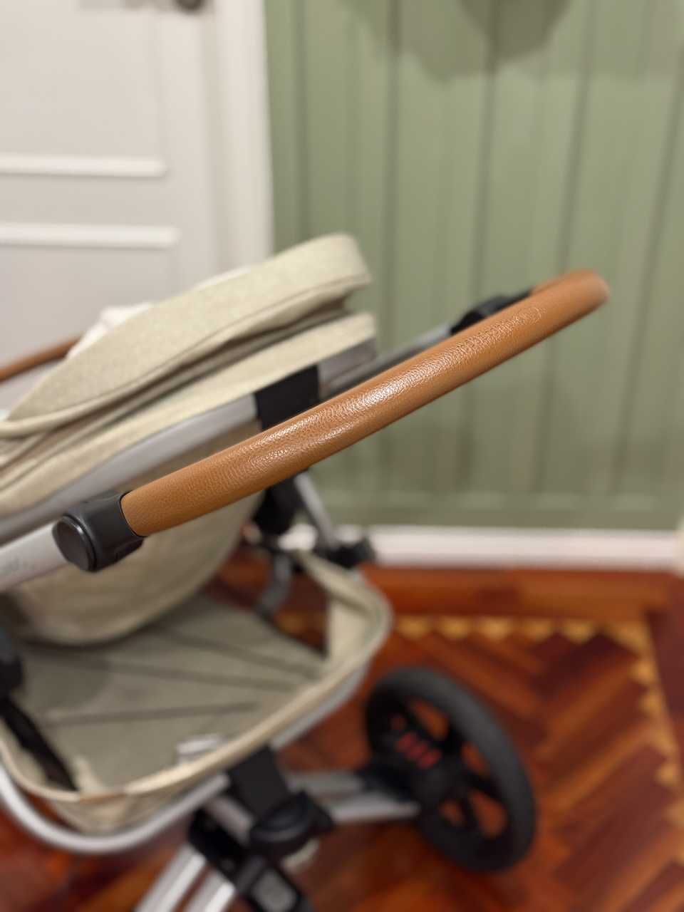 Carrinho Bébé Confort/Maxi Cosi Nova 3 na cor Nomad Sand