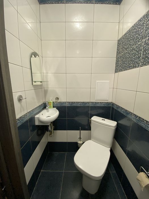 Оренда 2 кімнатної квартири по вулиці Коновальця ( поруч White Center)