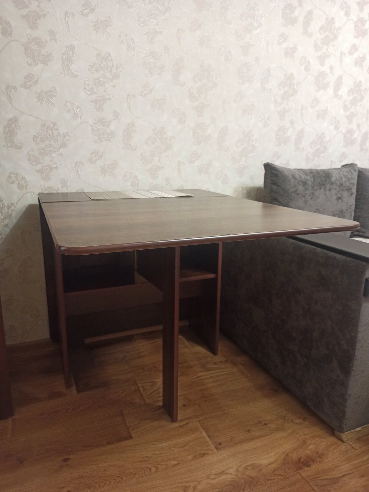 Стіл-тумба розкладний