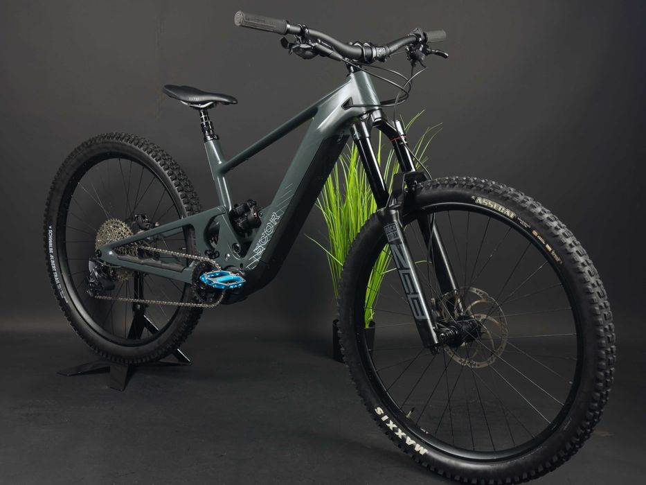 Велосипед вживаний електро   2022 SCOR 4060 Z LT SLX E-Bike