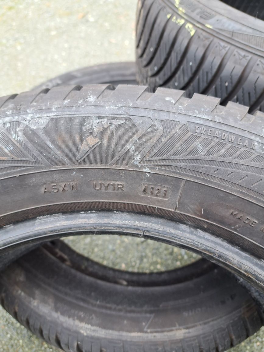 Opona 205/60R16 Goodyear vector 4seasons Gen-3