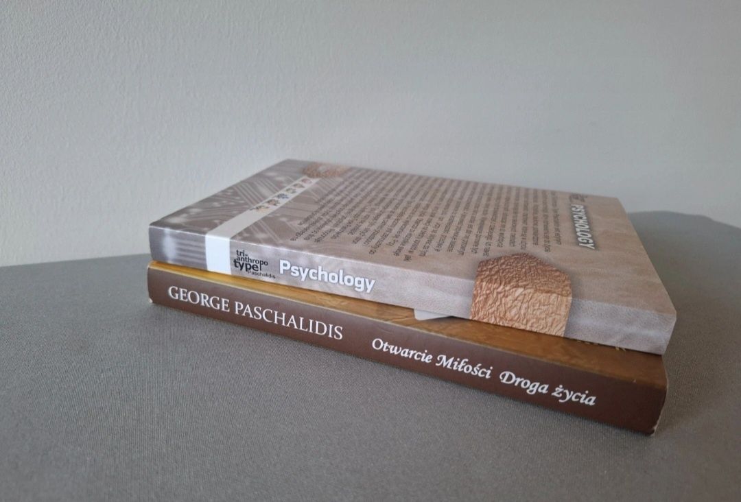 George Paschalidis. 2 Książki
